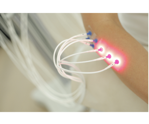 LaserNeedle - światłowodowy laser dla Ortopedii i Sportu - wersja na stoliku - 5 kanałów R + 5 kanałów IR