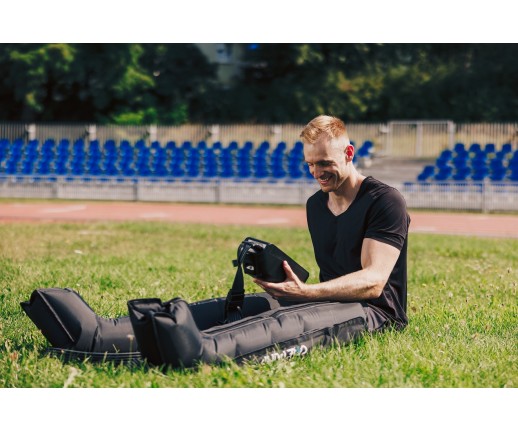 Aparat do drenażu limfatycznego (masażu uciskowego) 4-komorowy, bateryjny - CarePump Move6  - widok z lewej