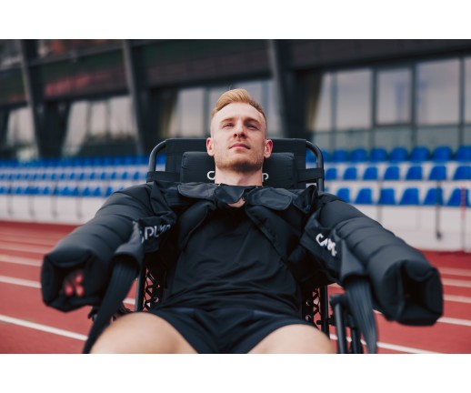 Aparat do drenażu limfatycznego (masażu uciskowego) 4-komorowy, bateryjny - CarePump Move6  - widok z lewej