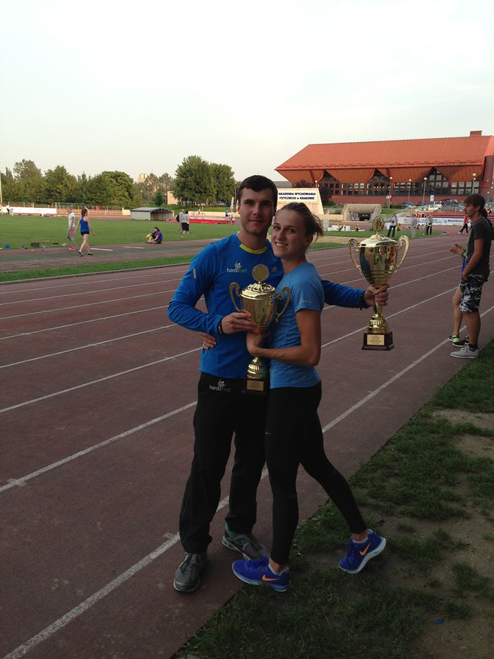 998368_503479296391540_604566710_n