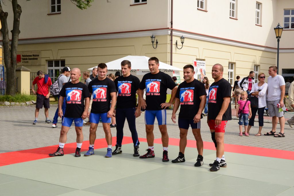 krośnieńska akademia piłkarska bardomed