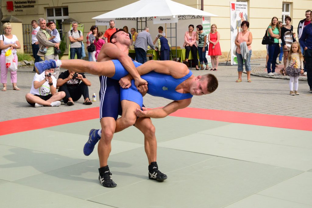 krośnieńska akademia piłkarska bardomed