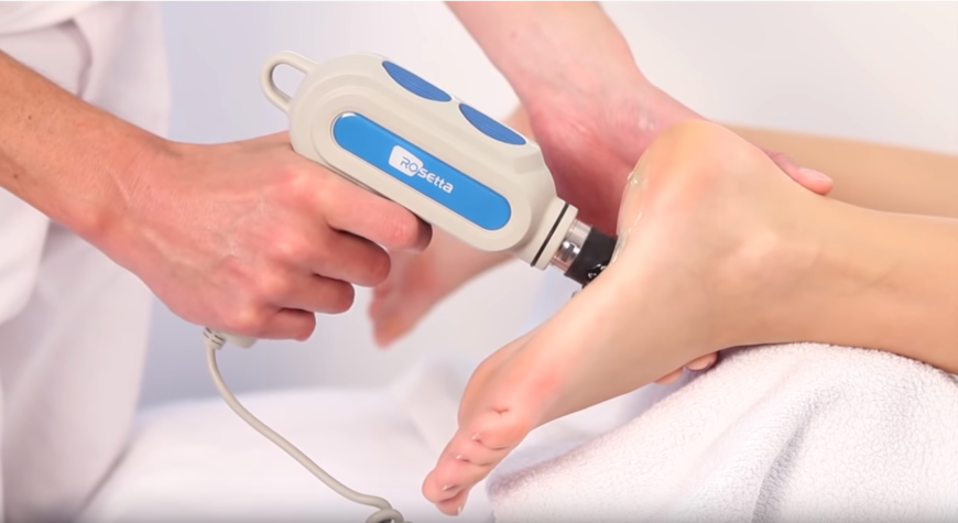 Ostroga piętowa - leczenie falą uderzeniową