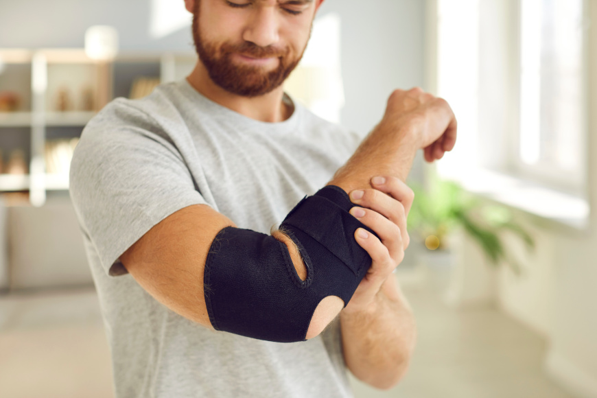 Złamanie awulsyjne – przykłady, objawy, leczenie i rehabilitacja