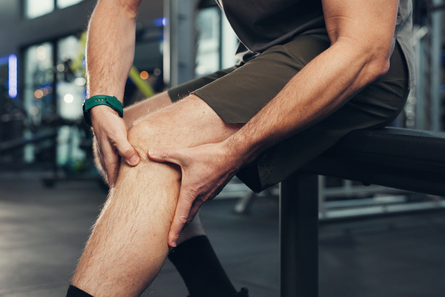 Torbiel Bakera – przyczyny, objawy i leczenie (fizjoterapia, ćwiczenia, operacja)